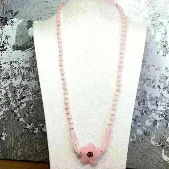 Vintage Pink Jade Stone Necklace with Flower Pendant - Picture 1 of 3